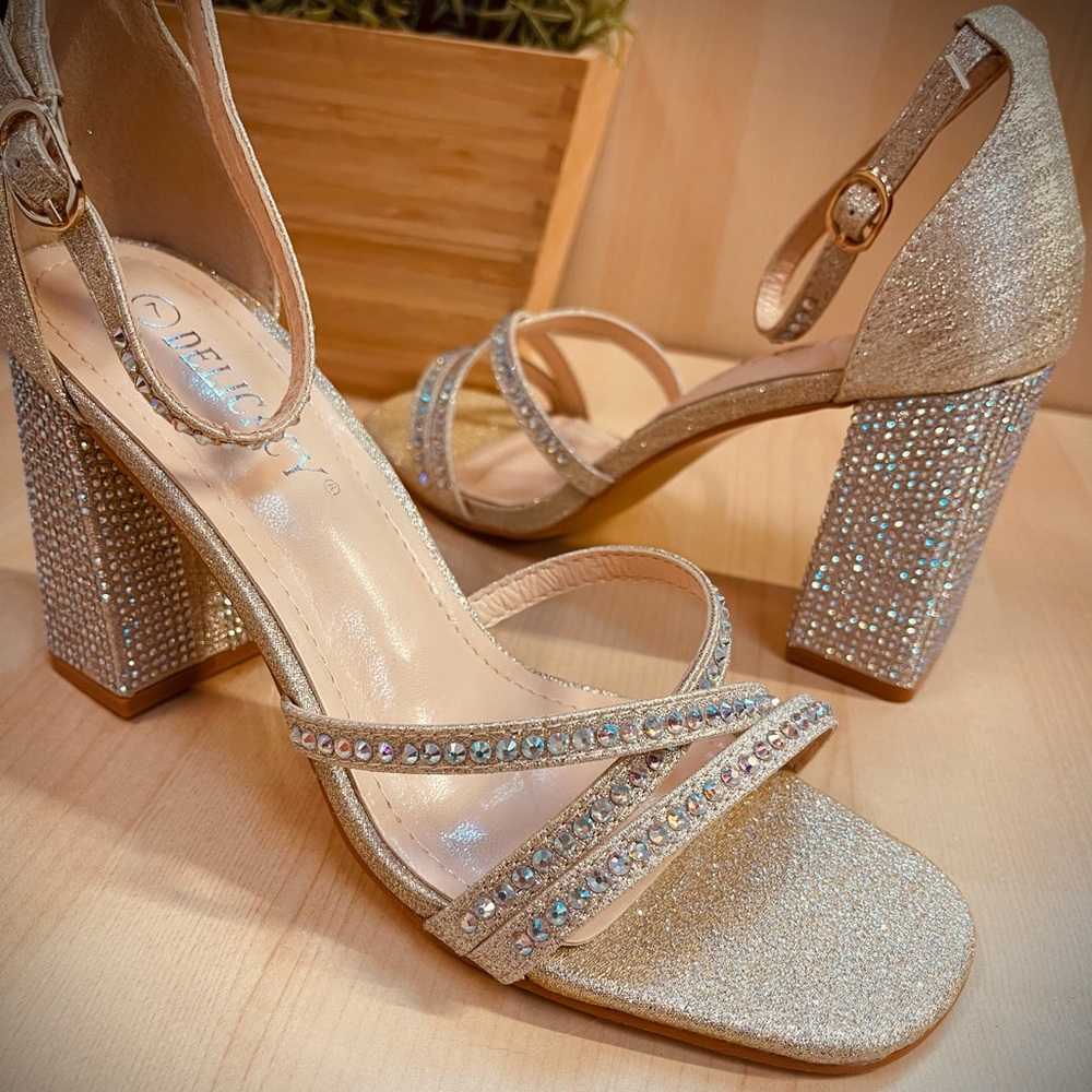 Gold / champagne Heels